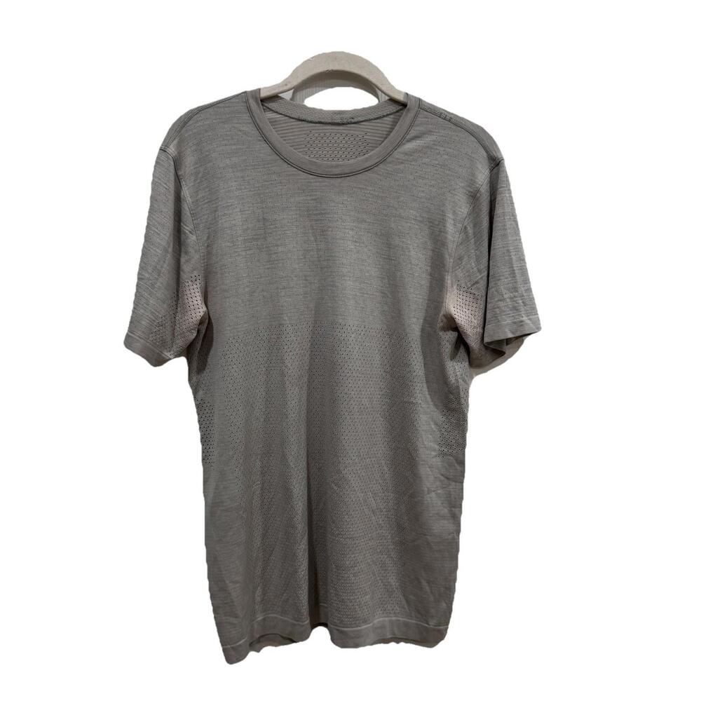 Lululemon Shirt Mens Small Gray Perforated Short Sleeve Run Gym Athleisure Logo
